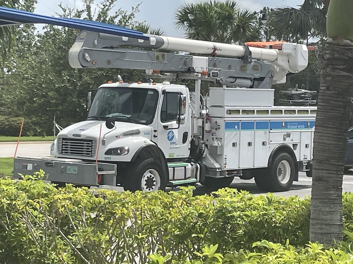 Freightliner Business Class M2 utility truck
