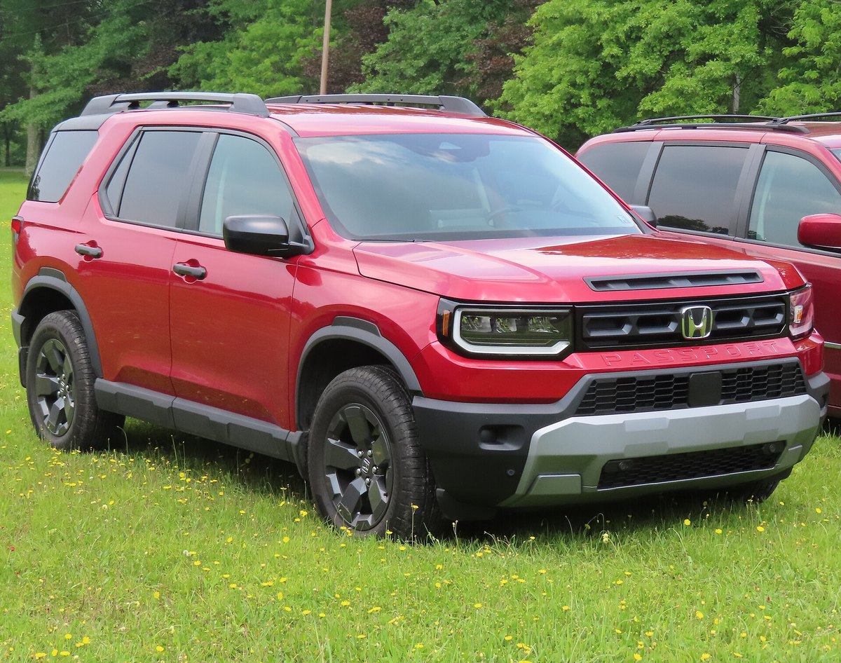 Honda Passport RTL front right exterior illustrating modern unibody chassis construction