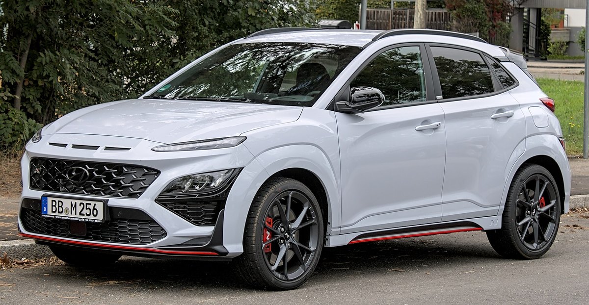 Hyundai Kona compact crossover side profile view