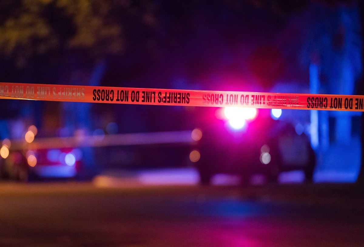 Richard Andrews murder case - sheriff crime scene perimeter tape